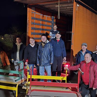 Bild vergr&ouml;&szlig;ern: 251119_M�belspende-GS-Warburg_Ukraine(c)Stadt-Warburg (34)