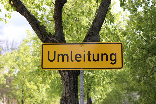 digitalpfade-detour(c)pixabay_Oliver-Graumnitz