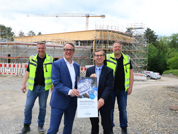 Bild vergr&ouml;&szlig;ern: 260521_Ank�ndigung-Tag-der-offenen-Baustelle_Waldbad (4)